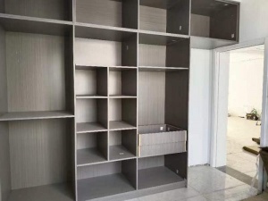 人行家属院 5室2厅218㎡ 上下两层 出售 (非中介)