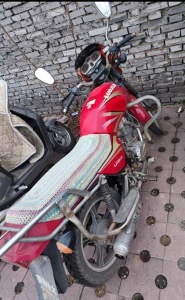 八成新摩托车
