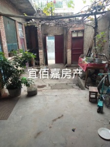 出售饲料公司独家院有证，7.5万元